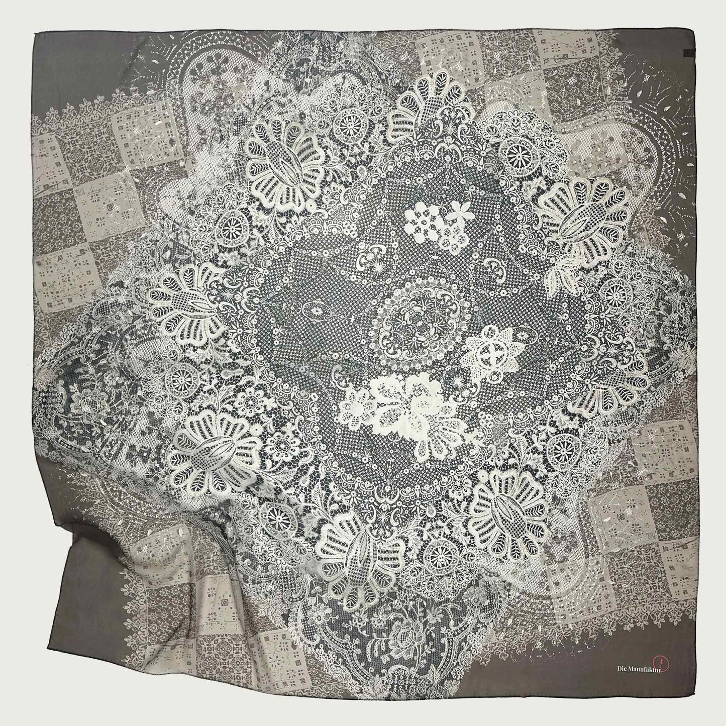 106A - Foulard "Merletti"