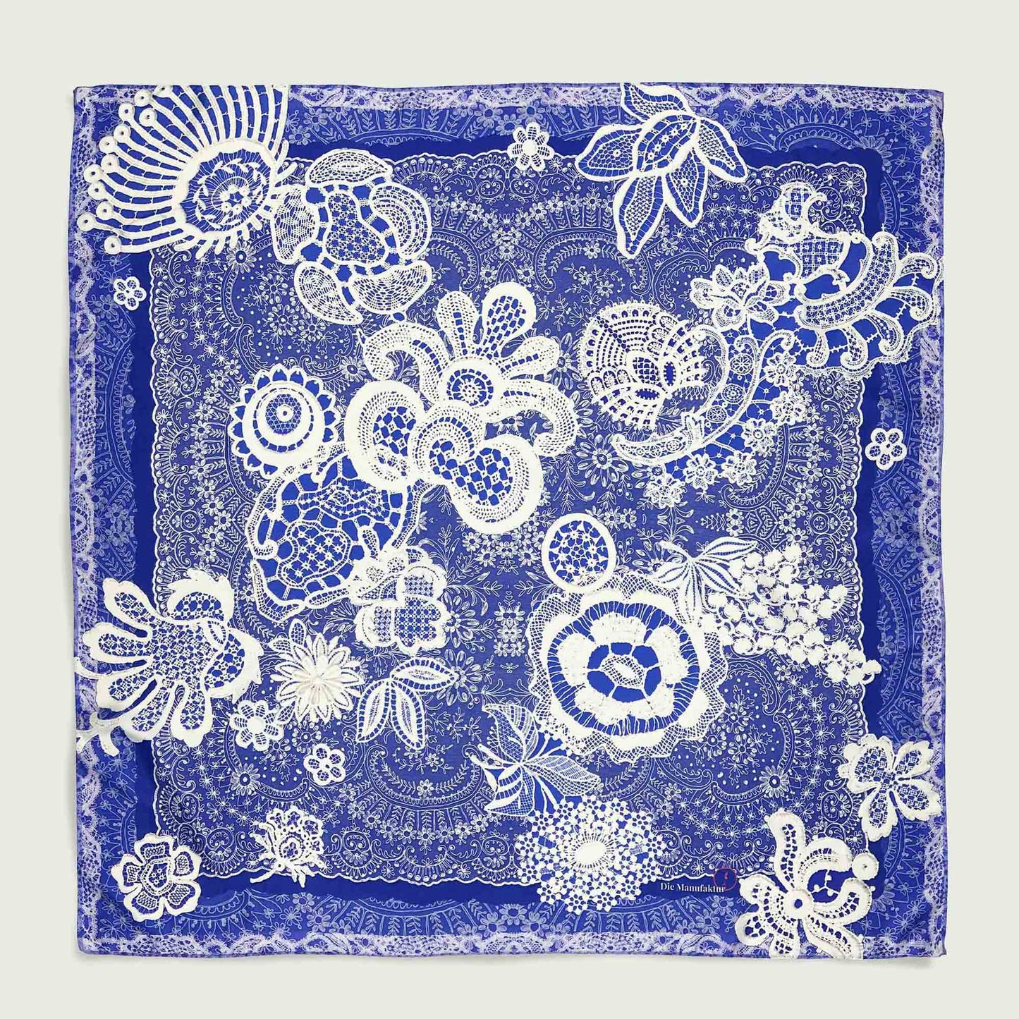 108 - Foulard "Guipure"